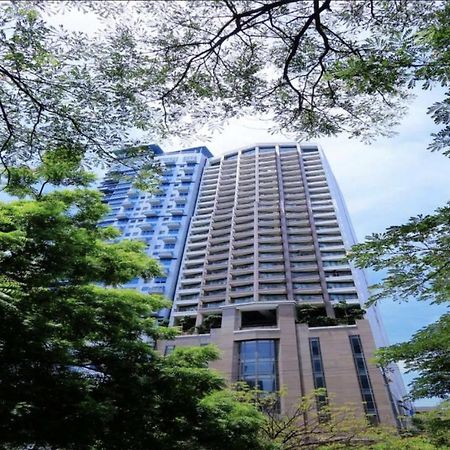 One Bedroom Apartment With Netflix At Greenbelt Makati Manila Exteriér fotografie